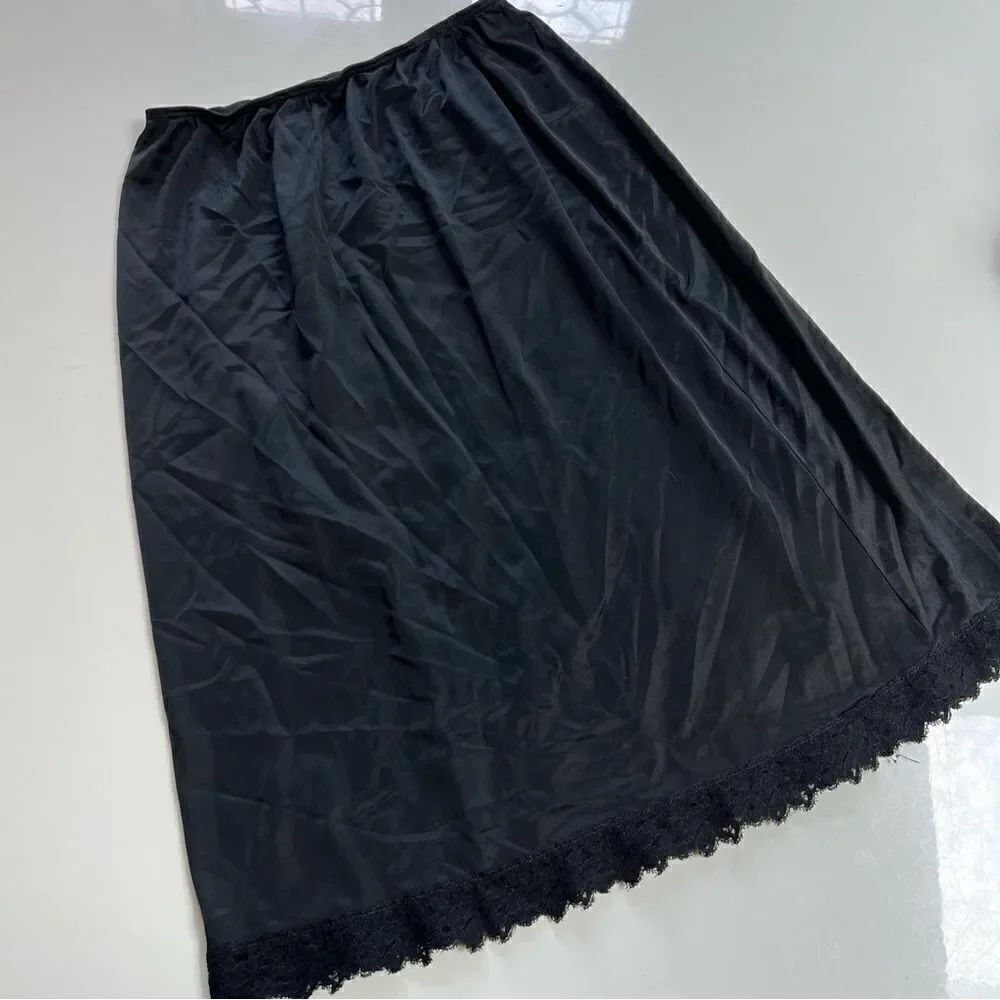 Gorgeous Vintage 50s Black Lace Hem Flower Cut Out Detail Skirt Dress Half Slip - Picture 4 of 5